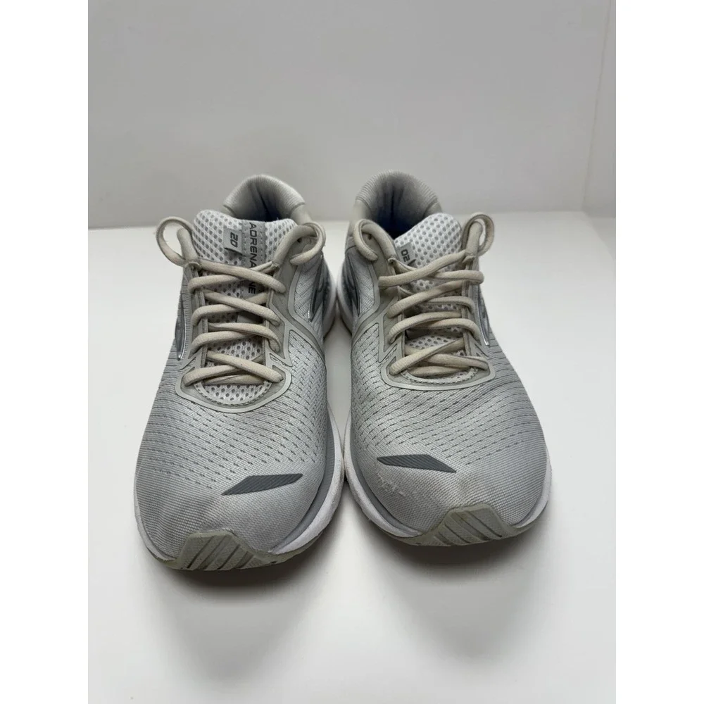 Brooks‎ Adrenaline GTS 20 White Silver Running Shoes Women's Size 7 Medium B
